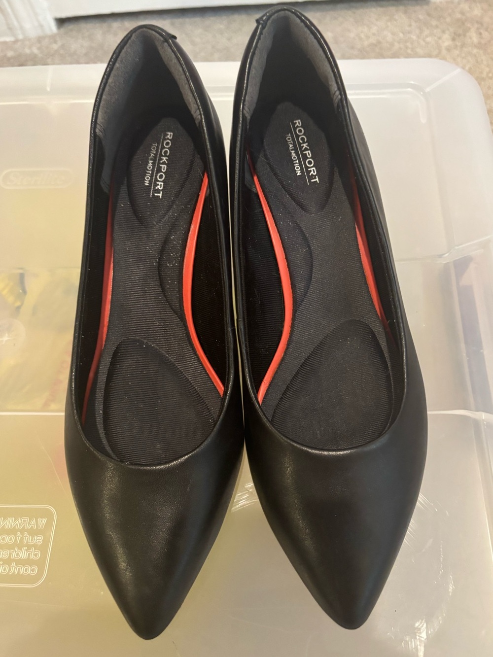 Rockport Black Pointed-Toe Comfort Heels